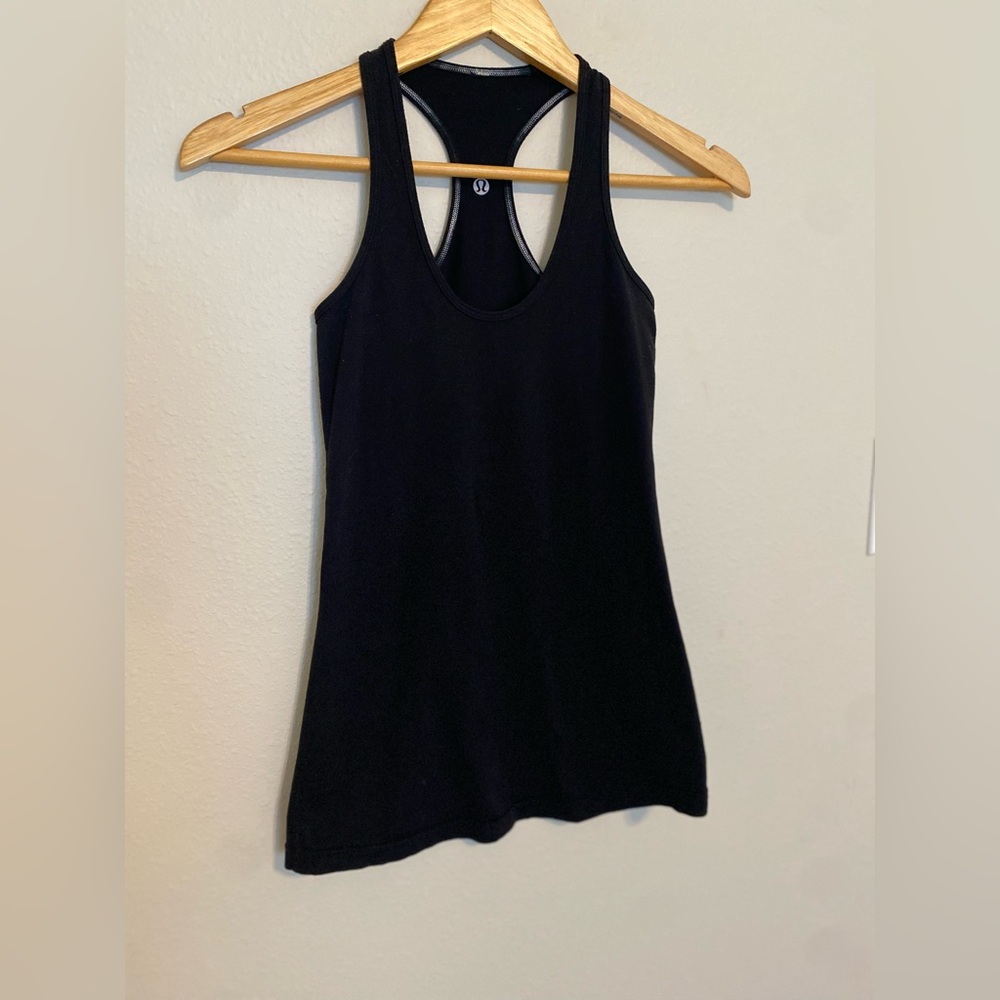 lululemon athletica womens Classic Black razorback athletic top